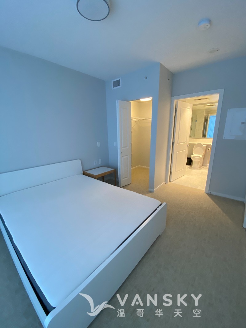 250910134957_Master bedroom.jpg